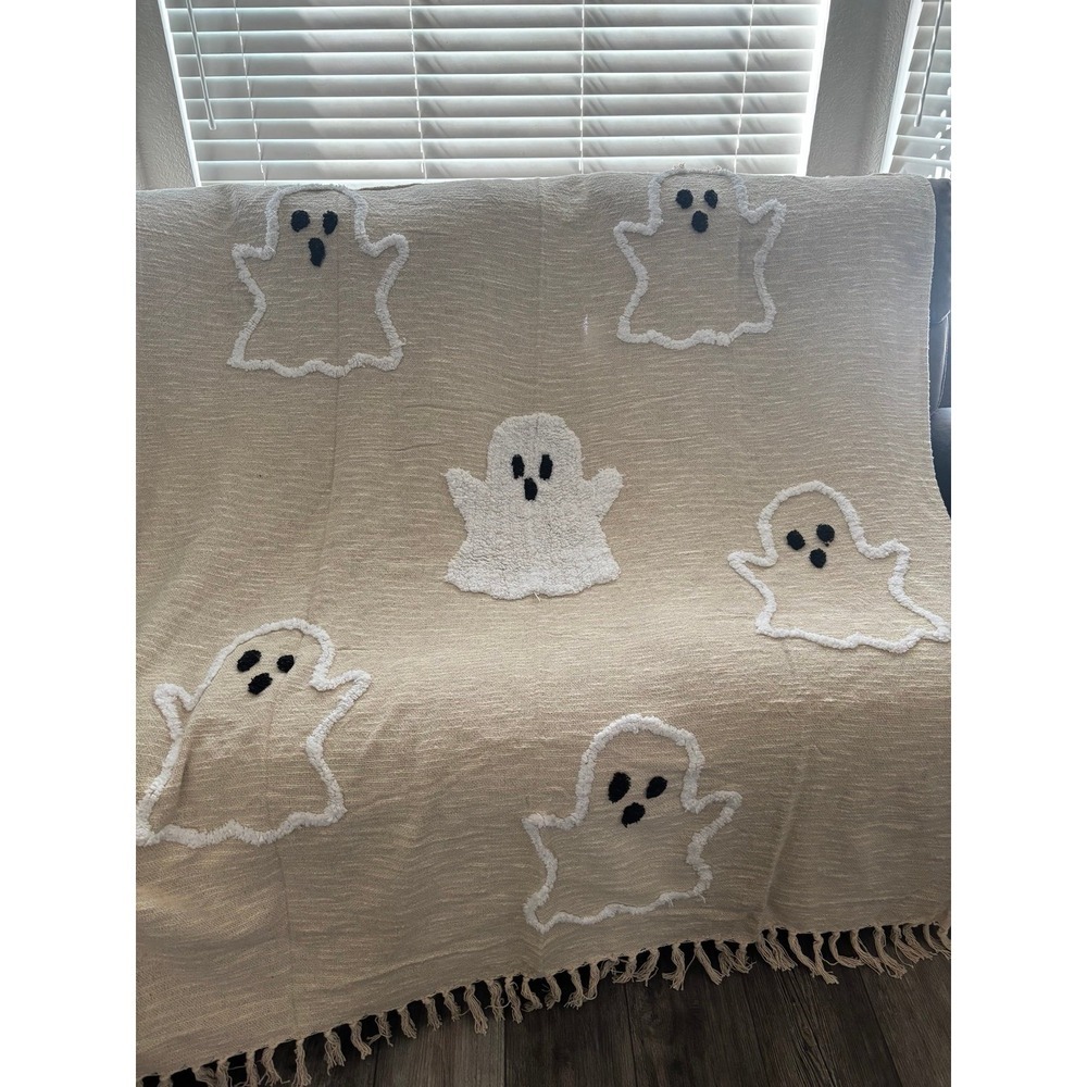 Ghost Throw‎ - Picture 4 of 8